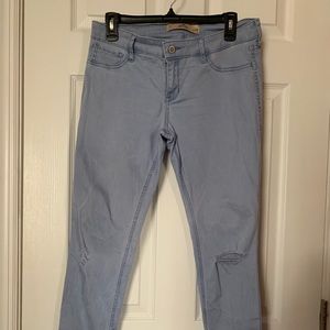 Hollister Super Skinny Ripped Jeans size 7/28